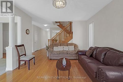 7 Wellpark Way, Brampton, ON - Indoor Photo Showing Living Room