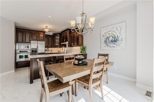 60 Springbreeze Heights, Hamilton, ON - Indoor Photo Showing Dining Room