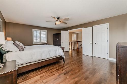 60 Springbreeze Heights, Hamilton, ON - Indoor Photo Showing Bedroom