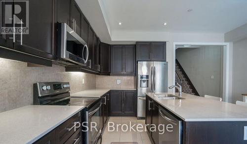 29 - 1331 Major Mackenzie Drive, Vaughan, ON - Indoor Photo Showing Kitchen With Double Sink With Upgraded Kitchen