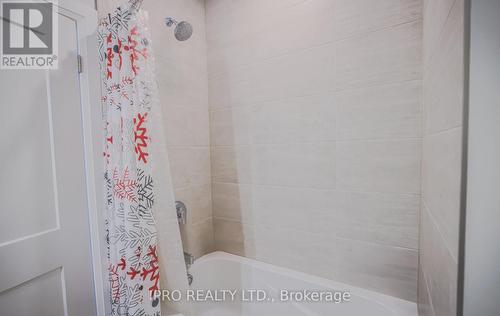 7 - 63 Compass Trail, Central Elgin, ON - Indoor Photo Showing Bathroom