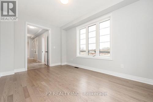 49 Periwinkle Road, Springwater (Midhurst), ON - Indoor Photo Showing Other Room