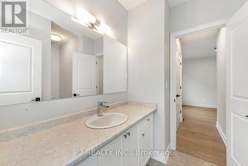 49 Periwinkle Road, Springwater (Midhurst), ON - Indoor Photo Showing Bathroom