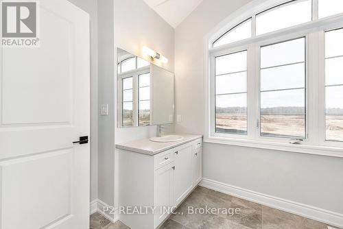 49 Periwinkle Road, Springwater (Midhurst), ON - Indoor Photo Showing Bathroom