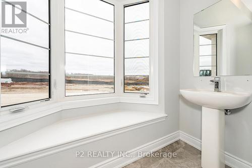 49 Periwinkle Road, Springwater (Midhurst), ON - Indoor Photo Showing Bathroom