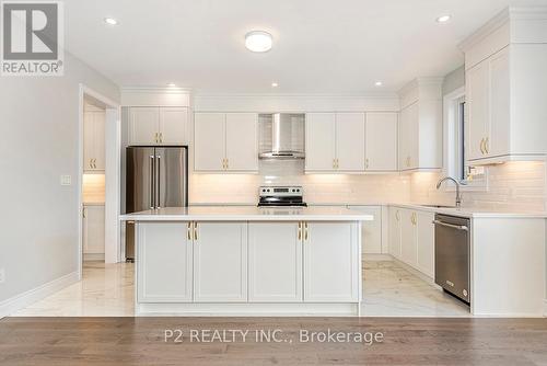 4 Wild Ginger Lane, Springwater (Midhurst), ON - Indoor Photo Showing Kitchen With Upgraded Kitchen