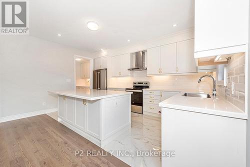 4 Wild Ginger Lane, Springwater (Midhurst), ON - Indoor Photo Showing Kitchen