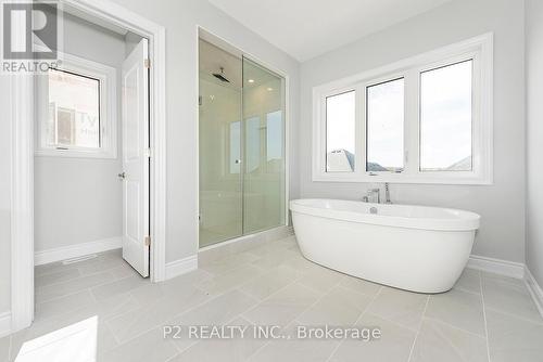 4 Wild Ginger Lane, Springwater (Midhurst), ON - Indoor Photo Showing Bathroom