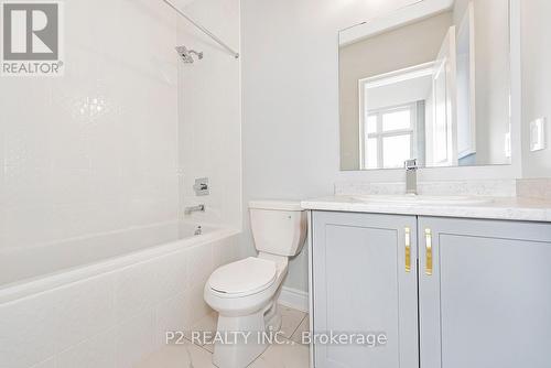 4 Wild Ginger Lane, Springwater (Midhurst), ON - Indoor Photo Showing Bathroom