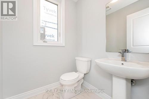 4 Wild Ginger Lane, Springwater (Midhurst), ON - Indoor Photo Showing Bathroom