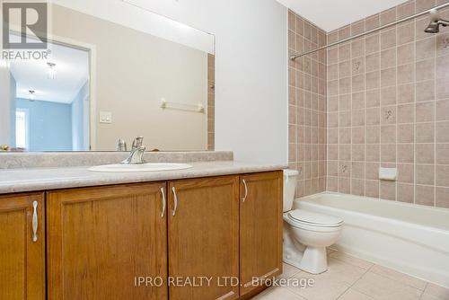 177 Sunny Meadow Boulevard, Brampton (Sandringham-Wellington), ON - Indoor Photo Showing Bathroom