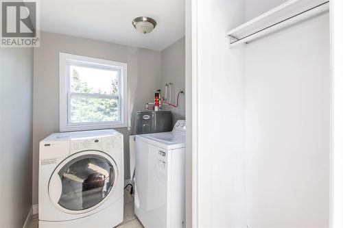 1407 Torbay Road, Torbay, NL - Indoor Photo Showing Laundry Room