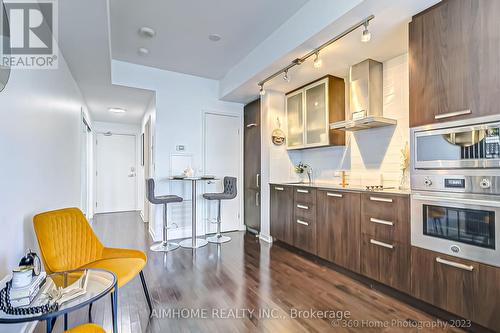 4008 - 12 York Street, Toronto (Waterfront Communities), ON - Indoor Photo Showing Kitchen