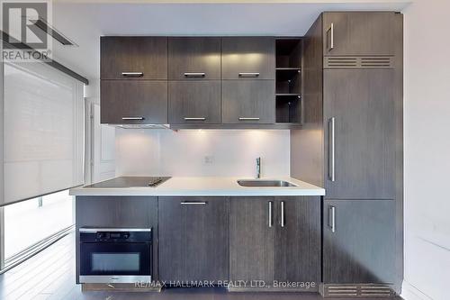 3607 - 65 St Mary Street, Toronto (Bay Street Corridor), ON - Indoor Photo Showing Kitchen With Upgraded Kitchen