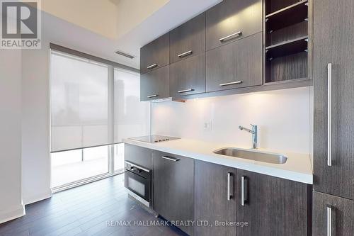 3607 - 65 St Mary Street, Toronto (Bay Street Corridor), ON - Indoor Photo Showing Kitchen With Upgraded Kitchen