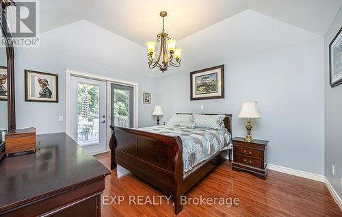 65 Alexander Boulevard, Georgina (Sutton & Jackson'S Point), ON - Indoor Photo Showing Bedroom