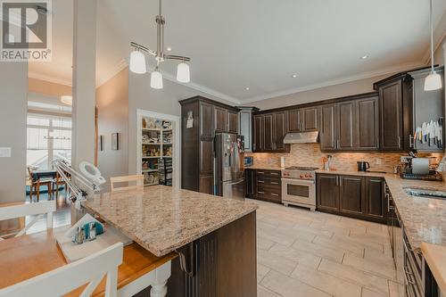 15 Pembury Close, Mount Pearl, NL - Indoor Photo Showing Kitchen With Upgraded Kitchen