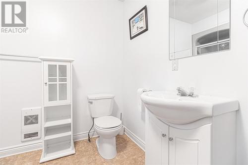 12 Diefenbaker Street, St John'S, NL - Indoor Photo Showing Bathroom