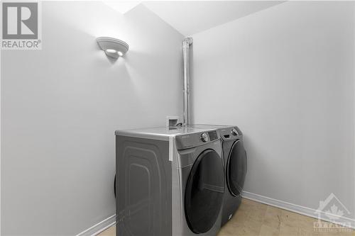 110 Hollowbrook Drive, Ottawa, ON - Indoor Photo Showing Laundry Room