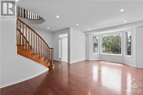 110 Hollowbrook Drive, Ottawa, ON - Indoor Photo Showing Other Room