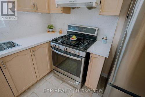 44 Knotwood Crescent, Toronto (Rouge), ON - Indoor Photo Showing Kitchen