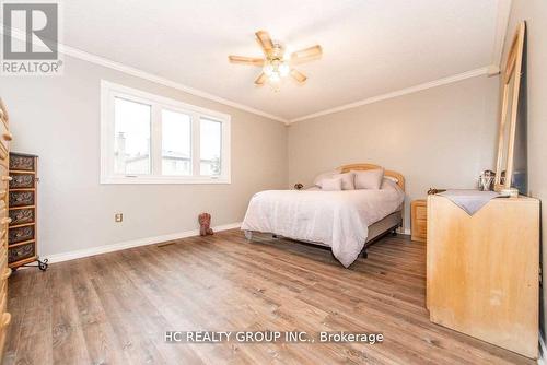 42 Greenbelt Crescent, Richmond Hill (North Richvale), ON - Indoor Photo Showing Bedroom