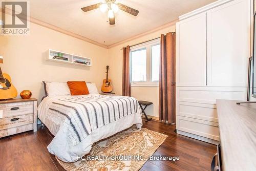 42 Greenbelt Crescent, Richmond Hill (North Richvale), ON - Indoor Photo Showing Bedroom