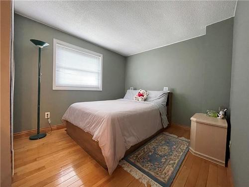 Second Floor - bedroom 1 - 407 Melanie Crescent, Ancaster, ON - Indoor Photo Showing Bedroom