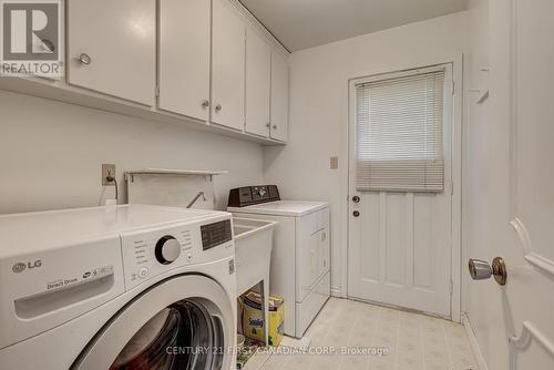 916 Farnham Road, London, ON - Indoor Photo Showing Laundry Room