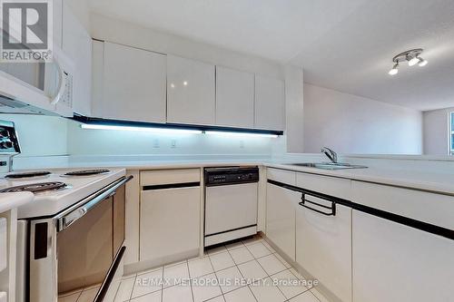 1804 - 7 Carlton Street, Toronto, ON - Indoor Photo Showing Kitchen