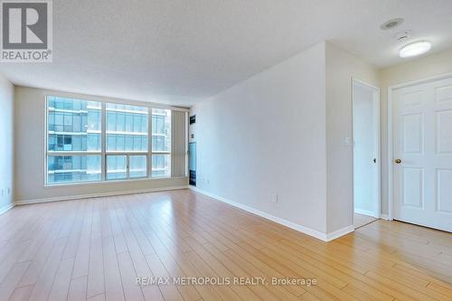 1804 - 7 Carlton Street, Toronto, ON - Indoor Photo Showing Other Room