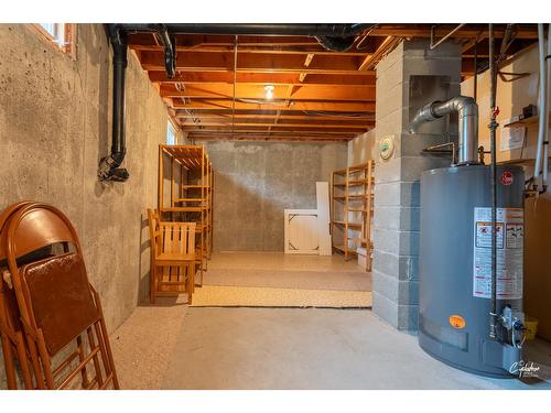 6204 York Road, Grand Forks, BC - Indoor Photo Showing Basement