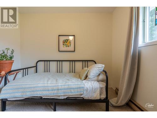 6204 York Road, Grand Forks, BC - Indoor Photo Showing Bedroom