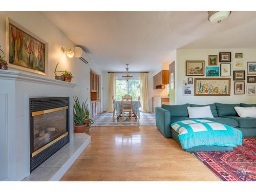 6204 York Road, Grand Forks, BC - Indoor Photo Showing Living Room With Fireplace