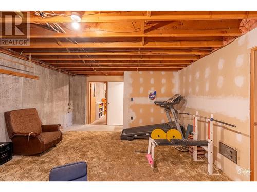 6204 York Road, Grand Forks, BC - Indoor Photo Showing Basement