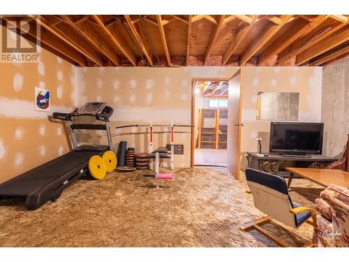 6204 York Road, Grand Forks, BC - Indoor Photo Showing Basement