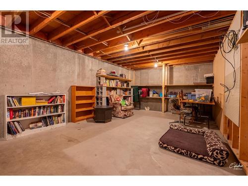 6204 York Road, Grand Forks, BC - Indoor Photo Showing Basement