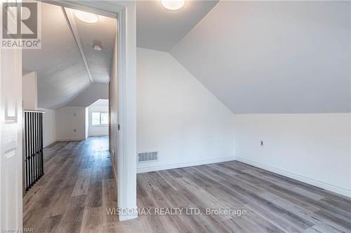 5790 Robinson Street, Niagara Falls (216 - Dorchester), ON - Indoor Photo Showing Other Room