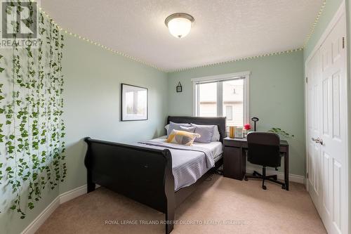 1873 Kirkpatrick Way, London, ON - Indoor Photo Showing Bedroom