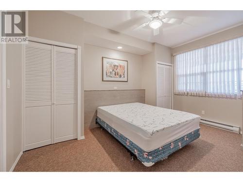 5052 Riverview Road Unit# 1006B, Fairmont Hot Springs, BC - Indoor Photo Showing Bedroom