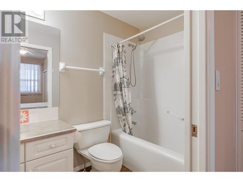 5052 Riverview Road Unit# 1006B, Fairmont Hot Springs, BC - Indoor Photo Showing Bathroom