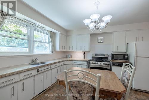 22756 Komoka Road, Middlesex Centre (Komoka), ON - Indoor Photo Showing Kitchen