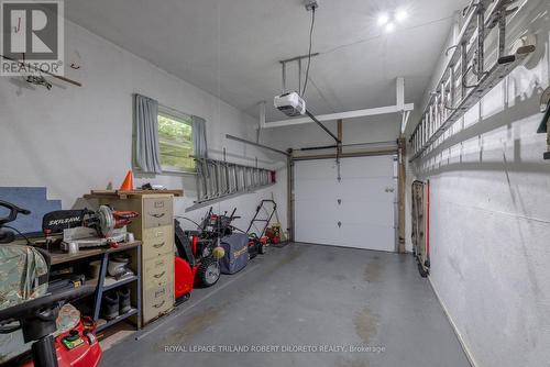 22756 Komoka Road, Middlesex Centre (Komoka), ON - Indoor Photo Showing Garage