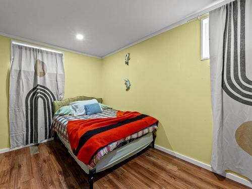 2437 Coldwater Ave, Merritt, BC - Indoor Photo Showing Bedroom