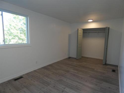 101 Keewatin Street, Longlac, ON - Indoor Photo Showing Other Room