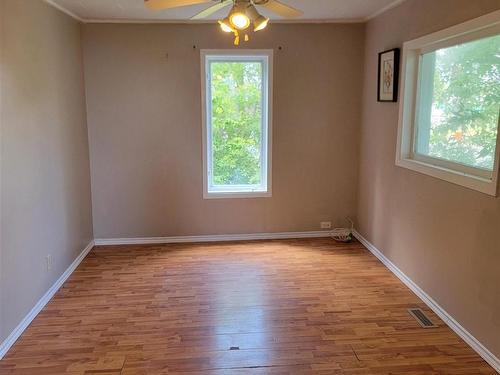 220 Second Street, Rainy River, ON - Indoor Photo Showing Other Room