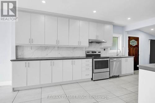 33 Dalhousie Avenue, Hamilton (Crown Point), ON - Indoor Photo Showing Kitchen