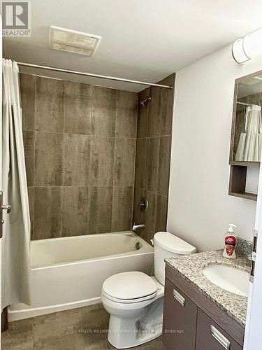 614 - 257 Hemlock Street, Waterloo, ON - Indoor Photo Showing Bathroom