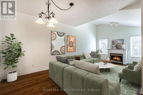 7 - 100 Beddoe Drive, Hamilton, ON - Indoor Photo Showing Living Room With Fireplace