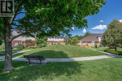 7 - 100 Beddoe Drive, Hamilton, ON - Outdoor